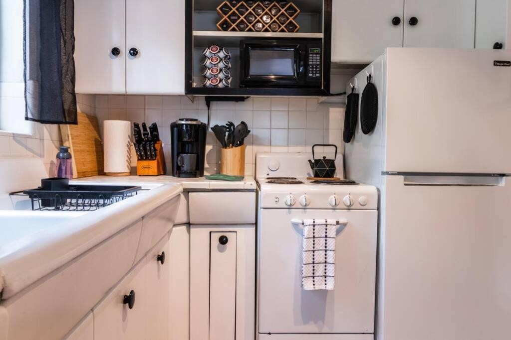 Ski - Explore - Relax - Cozy Beds, Tv & Wi-Fi Apartment Salt Lake City Exterior photo